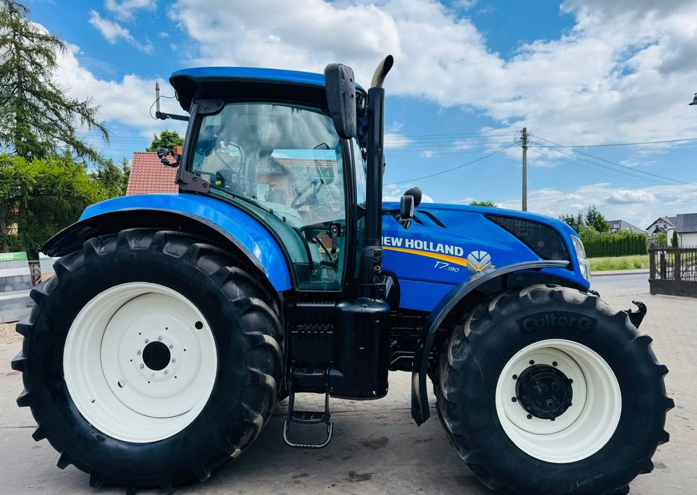 New Holland T7.190 - Трактор: фото 3 New Holland T7.190 - Трактор: фото 3