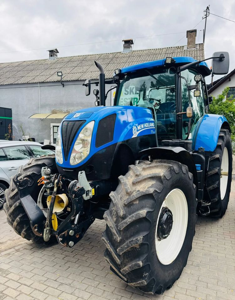 Трактор New Holland T7.210: фото 1