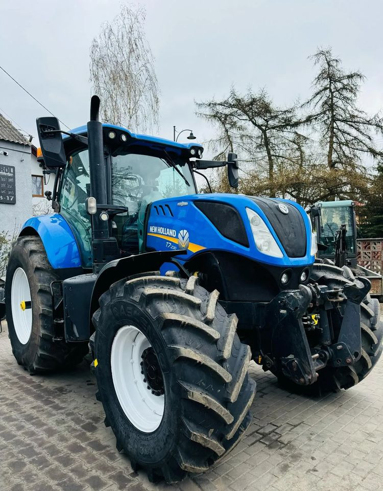 New Holland T7.230 AUTOCOMMAND - Трактор: фото 2 New Holland T7.230 AUTOCOMMAND - Трактор: фото 2