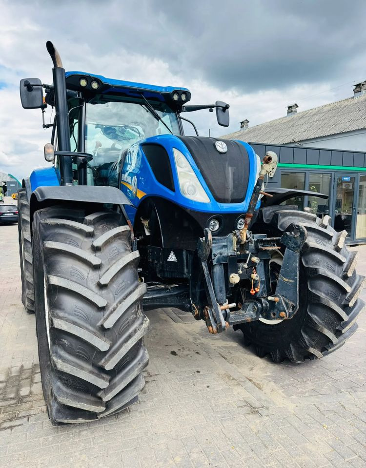 New Holland T7.230 - Трактор: фото 2 New Holland T7.230 - Трактор: фото 2