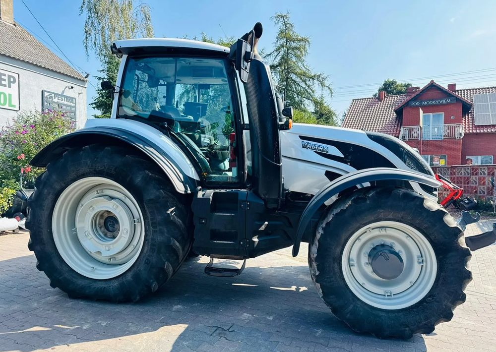 Valtra T254 Versu - Трактор: фото 5 Valtra T254 Versu - Трактор: фото 5