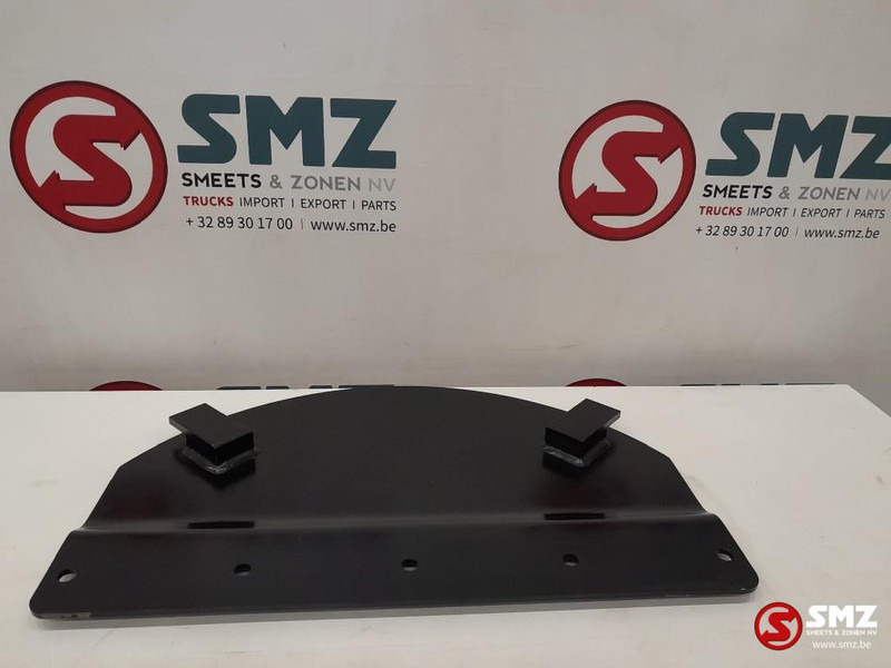 Caterpillar Swivel guard steel plate Caterpillar - Рама/ Шасси для Погрузочно-разгрузочной техники: фото 4 Caterpillar Swivel guard steel plate Caterpillar - Рама/ Шасси для Погрузочно-разгрузочной техники: фото 4