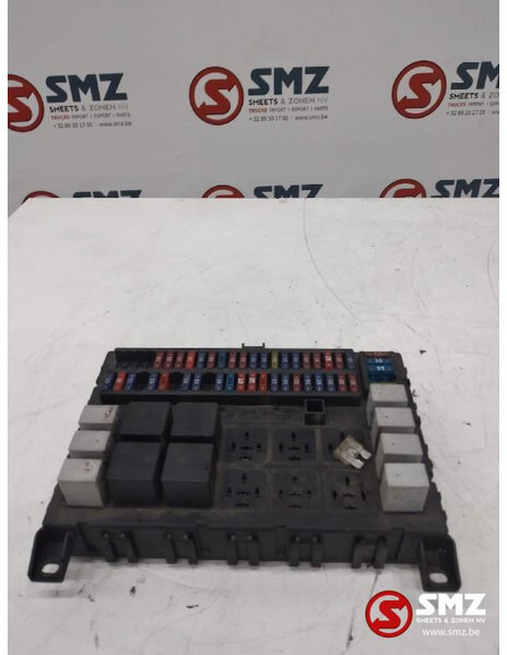 DAF Occ ECU zekeringskast DAF XF95 1452112 - Блок управления для Грузовиков: фото 1 DAF Occ ECU zekeringskast DAF XF95 1452112 - Блок управления для Грузовиков: фото 1