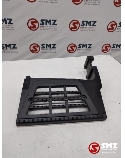 DAF Occ Opstapsteun rechts DAF 95XF - Боковая подножка для Грузовиков: фото 1 DAF Occ Opstapsteun rechts DAF 95XF - Боковая подножка для Грузовиков: фото 1