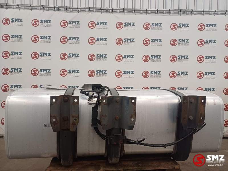 DAF Occ brandstoftank met steunen 750L DAF - Топливный бак для Грузовиков: фото 2 DAF Occ brandstoftank met steunen 750L DAF - Топливный бак для Грузовиков: фото 2