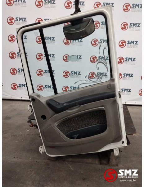 DAF Occ deur rechts DAF - Дверь и запчасти для Грузовиков: фото 2 DAF Occ deur rechts DAF - Дверь и запчасти для Грузовиков: фото 2