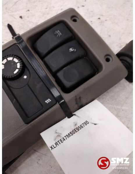 DAF Occ nachtkachelbediening DAF XF105 - Кабина и интерьер для Грузовиков: фото 3 DAF Occ nachtkachelbediening DAF XF105 - Кабина и интерьер для Грузовиков: фото 3