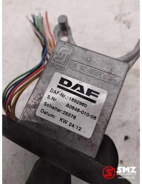 DAF Occ stuurkolomschakelaar DAF XF105 - Кабина и интерьер для Грузовиков: фото 3 DAF Occ stuurkolomschakelaar DAF XF105 - Кабина и интерьер для Грузовиков: фото 3