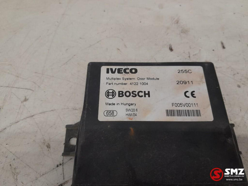 Iveco Occ ECU centrale deurvergrendelingsmodule Iveco - Блок управления для Грузовиков: фото 3 Iveco Occ ECU centrale deurvergrendelingsmodule Iveco - Блок управления для Грузовиков: фото 3