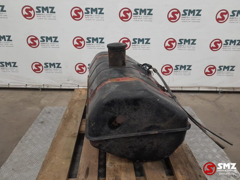 Iveco Occ brandstoftank 130L Iveco - Топливный бак для Грузовиков: фото 3 Iveco Occ brandstoftank 130L Iveco - Топливный бак для Грузовиков: фото 3