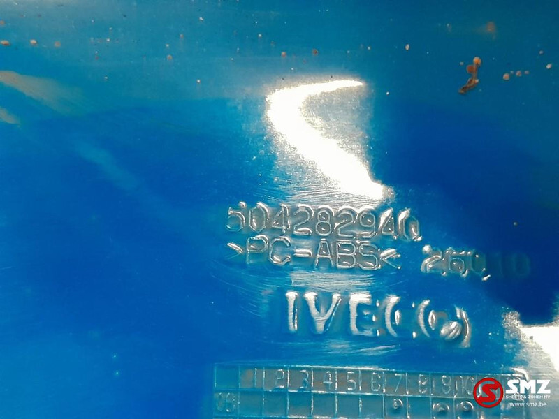 Iveco Occ cabinespoiler links Iveco - Аэродинамика/ Спойлеры для Грузовиков: фото 5 Iveco Occ cabinespoiler links Iveco - Аэродинамика/ Спойлеры для Грузовиков: фото 5