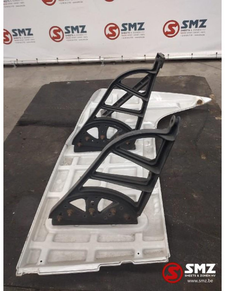 Аэродинамика/ Спойлеры для Грузовиков Iveco Occ cabinespoilerset Iveco: фото 6 Аэродинамика/ Спойлеры для Грузовиков Iveco Occ cabinespoilerset Iveco: фото 6