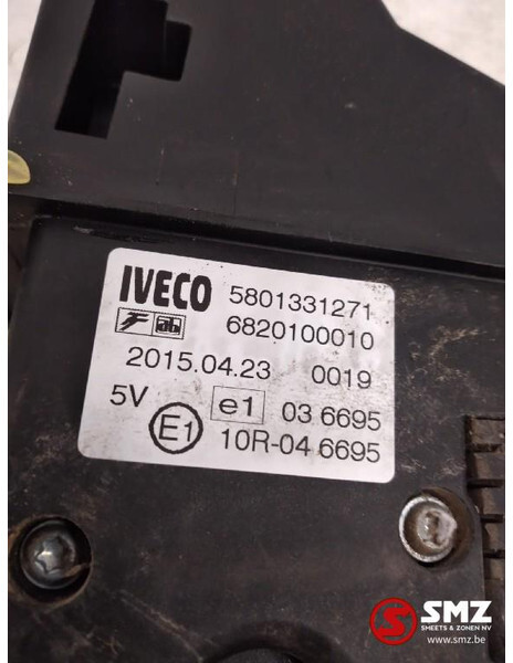 Iveco Occ gaspedaal Iveco - Кабина и интерьер для Грузовиков: фото 3 Iveco Occ gaspedaal Iveco - Кабина и интерьер для Грузовиков: фото 3