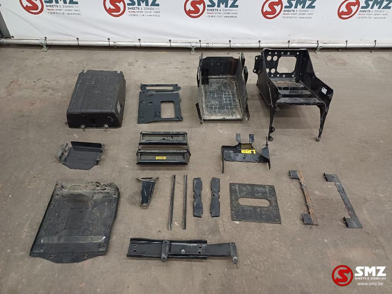 MAN Occ batterijbak MAN - Рама/ Шасси для Грузовиков: фото 1 MAN Occ batterijbak MAN - Рама/ Шасси для Грузовиков: фото 1