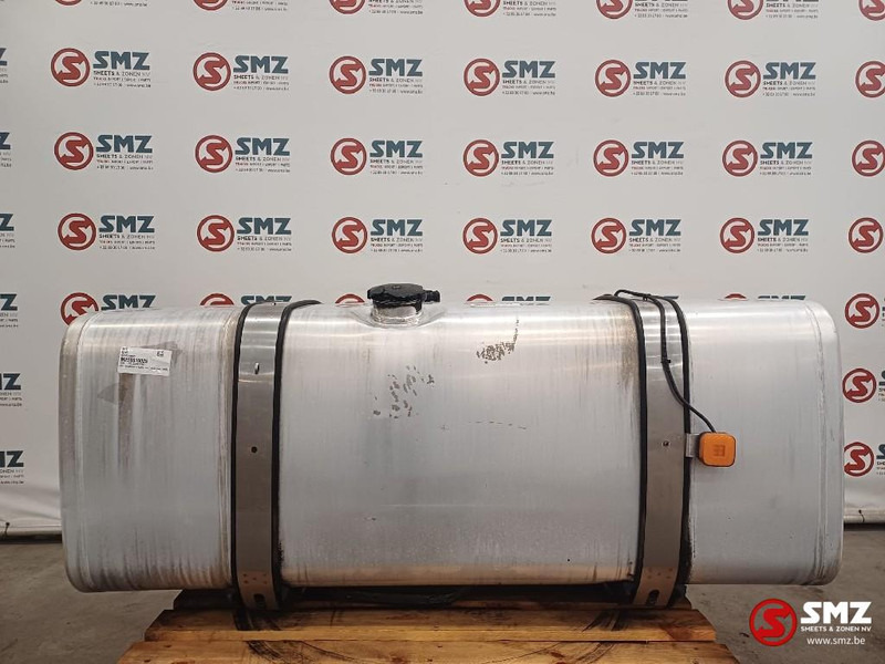 MAN Occ brandstoftank met steunen 600L MAN - Топливный бак для Грузовиков: фото 1 MAN Occ brandstoftank met steunen 600L MAN - Топливный бак для Грузовиков: фото 1