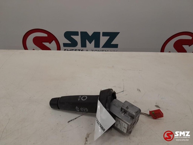 MAN Occ combischakelaar retarder MAN TGS 81255090159 - Кабина и интерьер для Грузовиков: фото 2 MAN Occ combischakelaar retarder MAN TGS 81255090159 - Кабина и интерьер для Грузовиков: фото 2