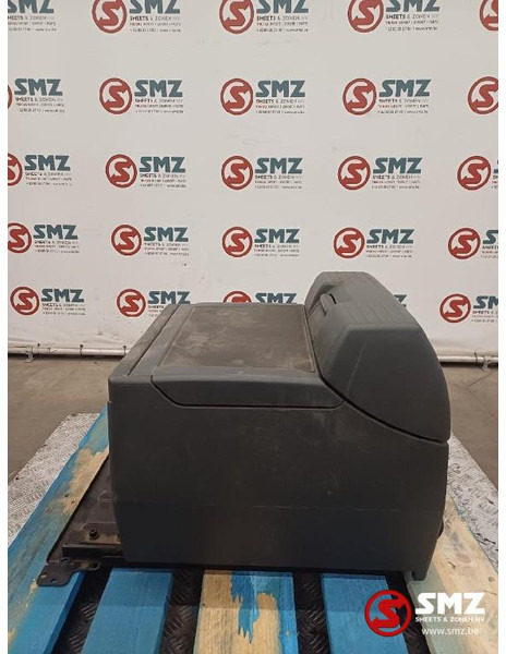 MAN Occ koelkast 35L MAN - Кабина и интерьер для Грузовиков: фото 4 MAN Occ koelkast 35L MAN - Кабина и интерьер для Грузовиков: фото 4