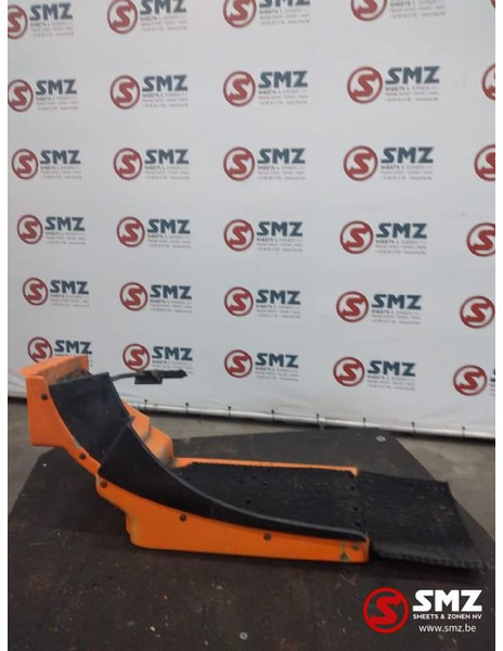 MAN Occ spatbord rechtsachter MAN - Кузов и экстерьер для Грузовиков: фото 2 MAN Occ spatbord rechtsachter MAN - Кузов и экстерьер для Грузовиков: фото 2