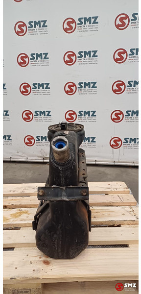 Mercedes-Benz Occ AdBluetank 25L + AdBlueniveausensor Mercedes - Подготовка топлива для Грузовиков: фото 3 Mercedes-Benz Occ AdBluetank 25L + AdBlueniveausensor Mercedes - Подготовка топлива для Грузовиков: фото 3