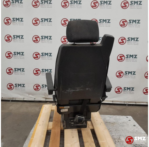 Mercedes-Benz Occ bijrijdersstoel Mercedes - Кабина и интерьер для Грузовиков: фото 2 Mercedes-Benz Occ bijrijdersstoel Mercedes - Кабина и интерьер для Грузовиков: фото 2