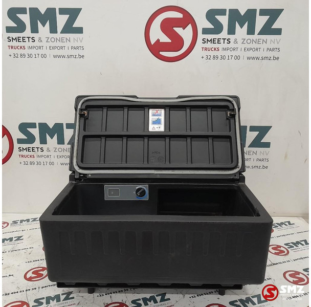 Mercedes-Benz Occ koelkast Mercedes - Кабина и интерьер для Грузовиков: фото 1 Mercedes-Benz Occ koelkast Mercedes - Кабина и интерьер для Грузовиков: фото 1