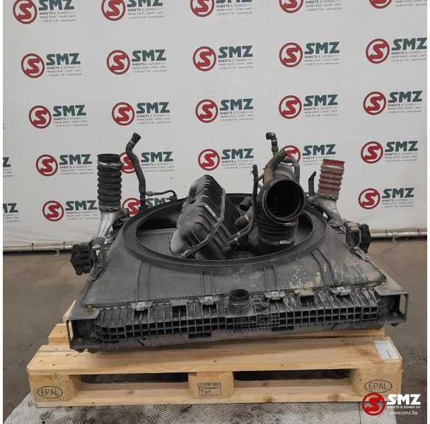 Mercedes-Benz Occ radiator + intercooler + expansievat Mercedes - Радиатор для Грузовиков: фото 2 Mercedes-Benz Occ radiator + intercooler + expansievat Mercedes - Радиатор для Грузовиков: фото 2