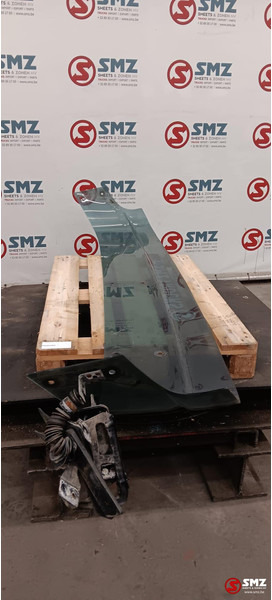 Mercedes-Benz Occ zonneklep Mercedes Actros MP1 - Солнцезащитный козырек для Грузовиков: фото 3 Mercedes-Benz Occ zonneklep Mercedes Actros MP1 - Солнцезащитный козырек для Грузовиков: фото 3