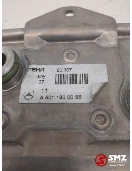 Mercedes-Benz Oliekoeler mercedes sprinter w638 w202 w210 a60118 - Система охлаждения для Грузовиков: фото 3 Mercedes-Benz Oliekoeler mercedes sprinter w638 w202 w210 a60118 - Система охлаждения для Грузовиков: фото 3