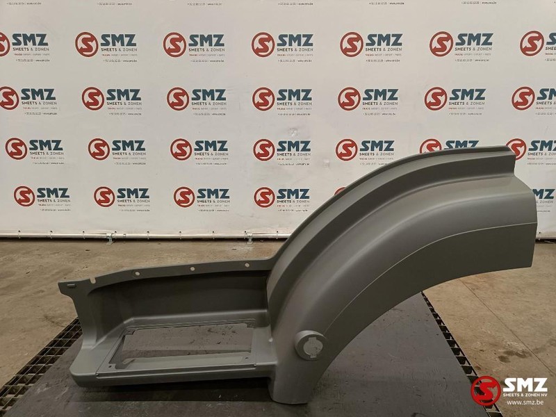 Mercedes-Benz Opstapbak boven links Axor - Боковая подножка для Грузовиков: фото 1 Mercedes-Benz Opstapbak boven links Axor - Боковая подножка для Грузовиков: фото 1