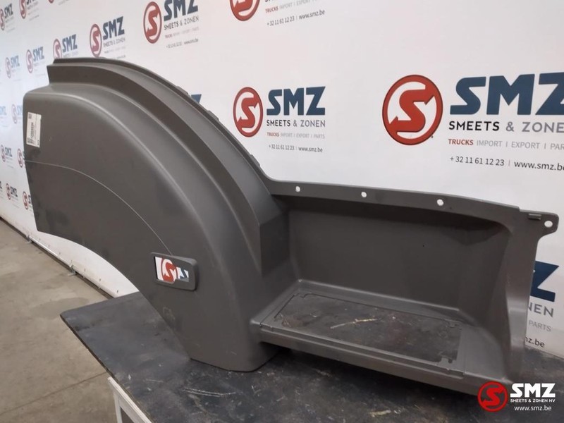 Mercedes-Benz Opstapbak/spatbord rechts mercedes atego/axor - Боковая подножка для Грузовиков: фото 1 Mercedes-Benz Opstapbak/spatbord rechts mercedes atego/axor - Боковая подножка для Грузовиков: фото 1