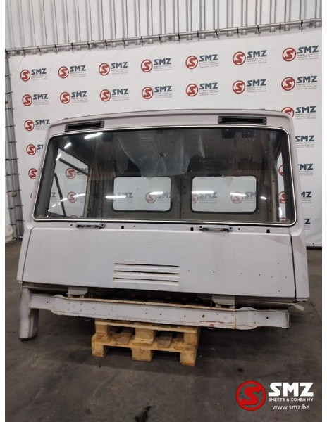 Renault Occ cabine compleet Renault R - Кабина и интерьер для Грузовиков: фото 1 Renault Occ cabine compleet Renault R - Кабина и интерьер для Грузовиков: фото 1