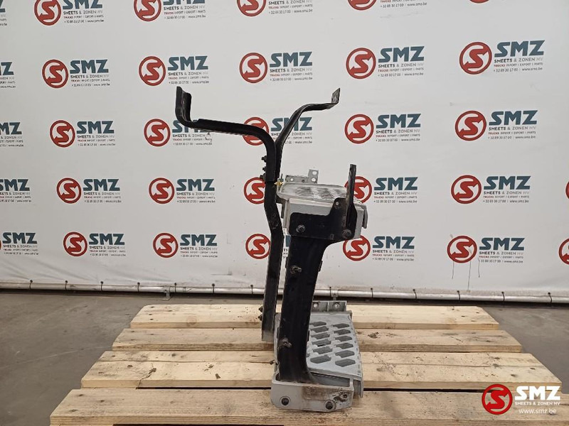 Volvo Occ opstap links Volvo - Кабина и интерьер для Грузовиков: фото 4 Volvo Occ opstap links Volvo - Кабина и интерьер для Грузовиков: фото 4