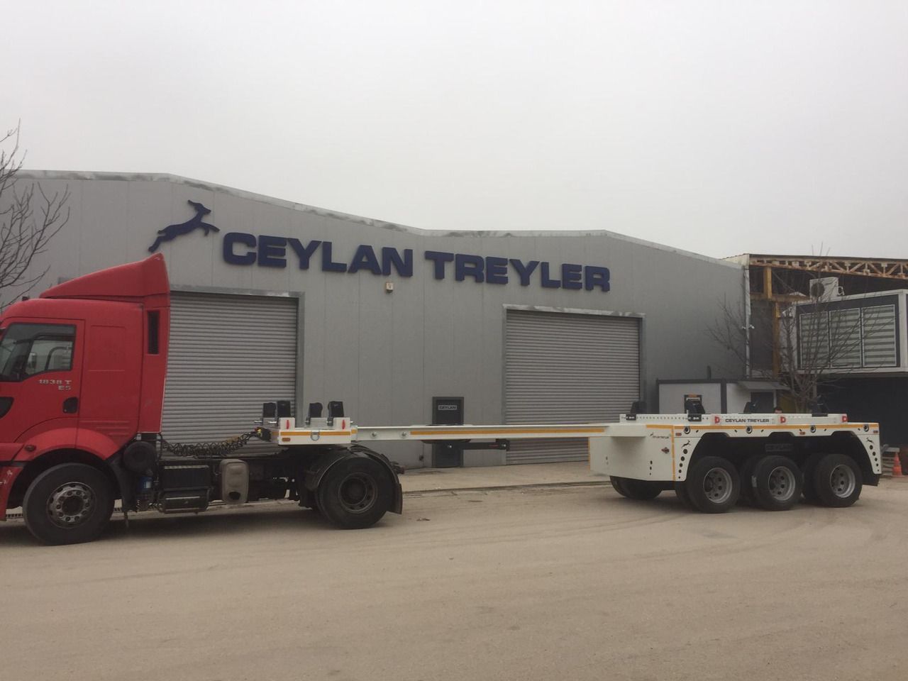 Новый Полуприцеп бортовой/ Платформа CEYLAN 3 AXLES FLATBED&PLATFORM WITH SIDE COVER: фото 9 Новый Полуприцеп бортовой/ Платформа CEYLAN 3 AXLES FLATBED&PLATFORM WITH SIDE COVER: фото 9