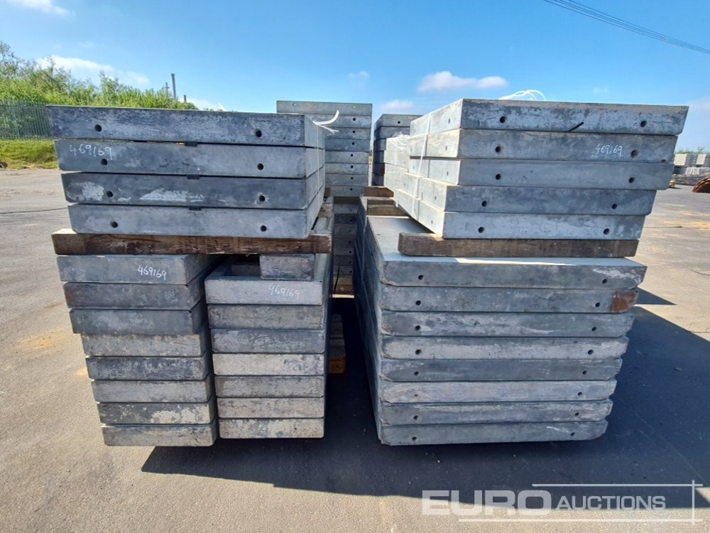 1.25m x 1.25m Concrete Shuttering (2 Bundles), 1m x 1.25m Concrete Shuttering (6 Bundles), 1.25m x 2.5m Concrete Shuttering (1 Bundle) & 0.55m x 2.5m Concrete Shuttering (2 Bundles) - Асфальтоукладочная техника: фото 2 1.25m x 1.25m Concrete Shuttering (2 Bundles), 1m x 1.25m Concrete Shuttering (6 Bundles), 1.25m x 2.5m Concrete Shuttering (1 Bundle) & 0.55m x 2.5m Concrete Shuttering (2 Bundles) - Асфальтоукладочная техника: фото 2