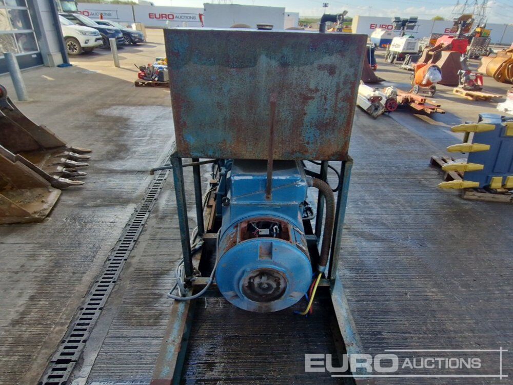 100kVA Generator, Rolls Royce Engine - Электрогенератор: фото 4 100kVA Generator, Rolls Royce Engine - Электрогенератор: фото 4