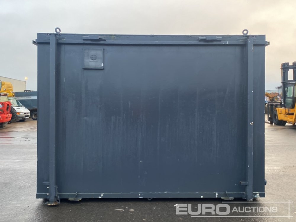 11' x 8' Toilet Block - Морской контейнер: фото 4 11' x 8' Toilet Block - Морской контейнер: фото 4
