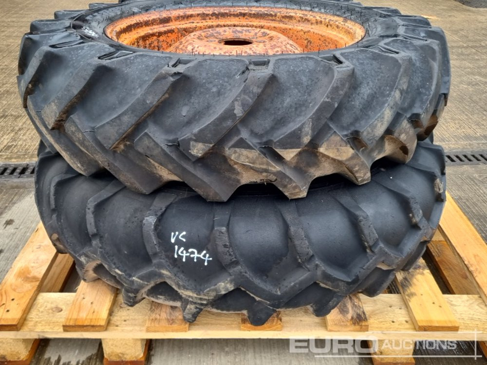Шина 12.4-28 Tyre& Rim (4 of): фото 9