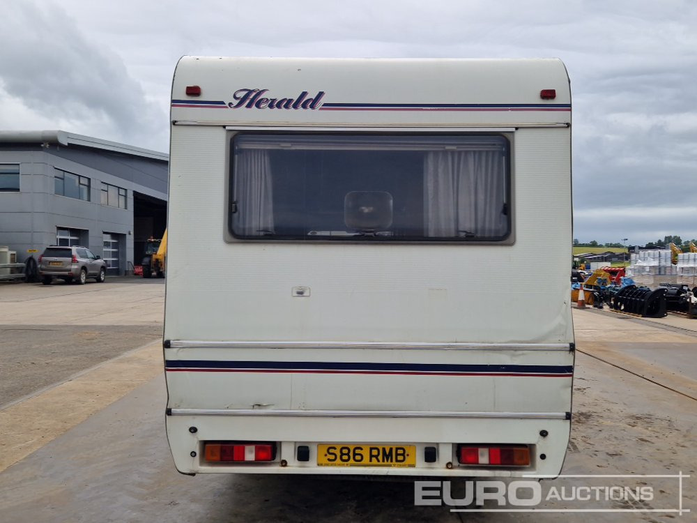 1998 Ford Herald 5 Speed 3 Birth Motor Home, W/C, Cooker (NO VAT) - Кастенваген: фото 4 1998 Ford Herald 5 Speed 3 Birth Motor Home, W/C, Cooker (NO VAT) - Кастенваген: фото 4