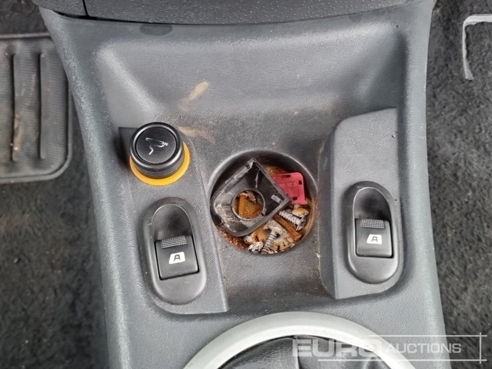 Легковой автомобиль 2004 Citroen C2: фото 30 Легковой автомобиль 2004 Citroen C2: фото 30
