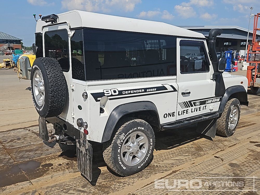 2004 Land Rover Defender 90 - Внедорожник: фото 5 2004 Land Rover Defender 90 - Внедорожник: фото 5