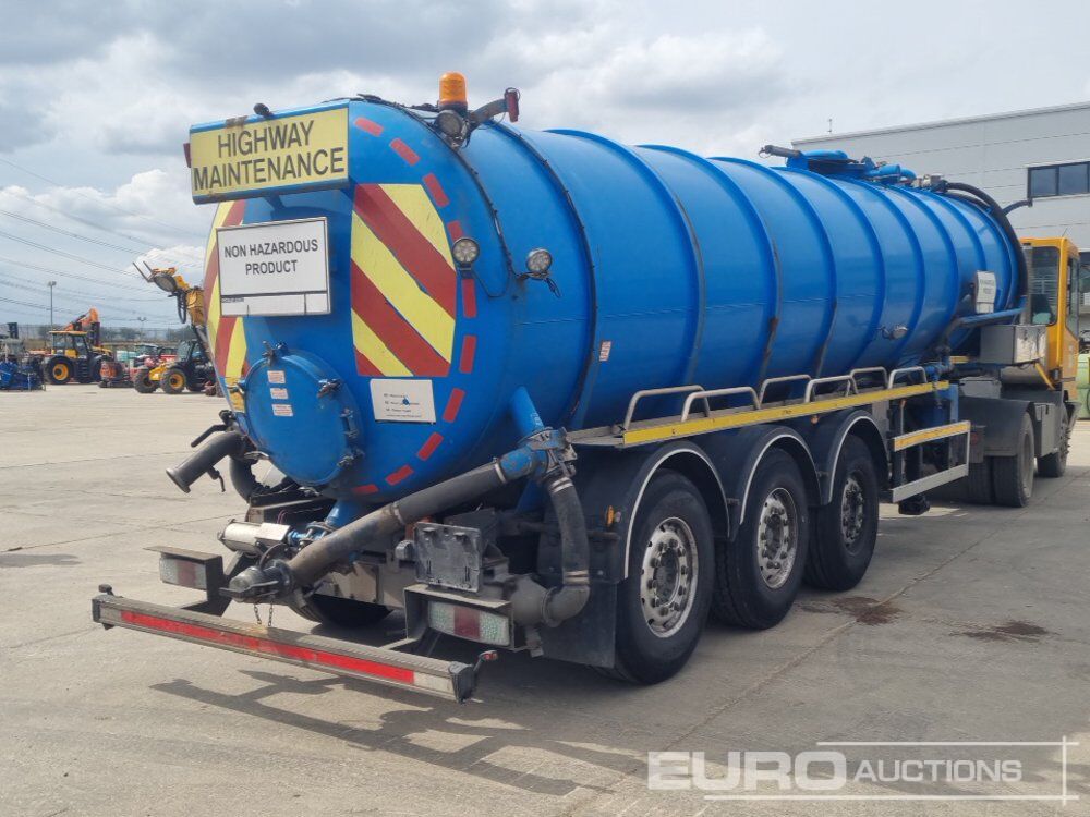 2004 Whale Tankers Tri Axle Tanker Trailer, Rear Lifting Axle - Полуприцеп-цистерна: фото 5 2004 Whale Tankers Tri Axle Tanker Trailer, Rear Lifting Axle - Полуприцеп-цистерна: фото 5