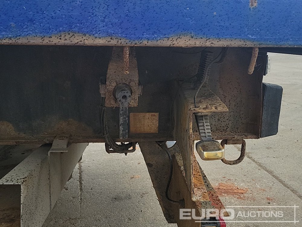 Полуприцеп бортовой/ Платформа 2007 SDC Trailer Tri Axle Extendable Flatbed Trailer, Twist Locks, Rear Steer: фото 22