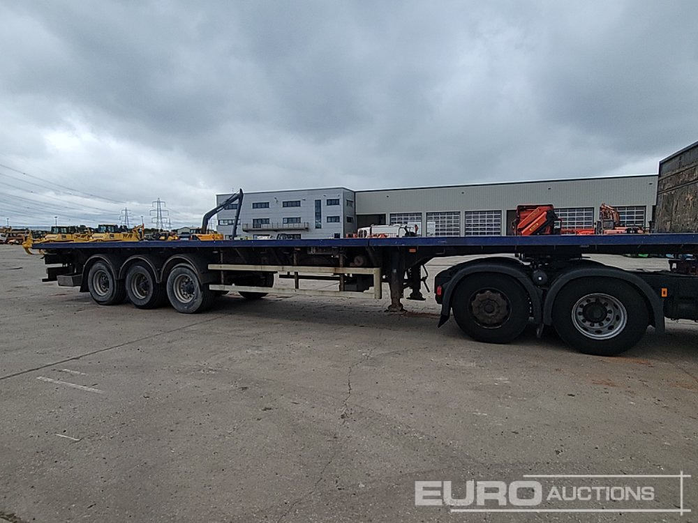 Полуприцеп бортовой/ Платформа 2007 SDC Trailer Tri Axle Extendable Flatbed Trailer, Twist Locks, Rear Steer: фото 6