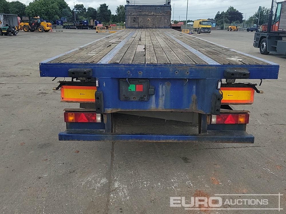 2007 SDC Trailer Tri Axle Extendable Flatbed Trailer, Twist Locks, Rear Steer - Полуприцеп бортовой/ Платформа: фото 4 2007 SDC Trailer Tri Axle Extendable Flatbed Trailer, Twist Locks, Rear Steer - Полуприцеп бортовой/ Платформа: фото 4