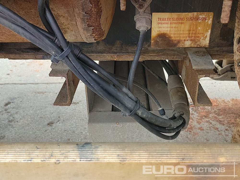 Полуприцеп бортовой/ Платформа 2007 SDC Trailer Tri Axle Extendable Flatbed Trailer, Twist Locks, Rear Steer: фото 28