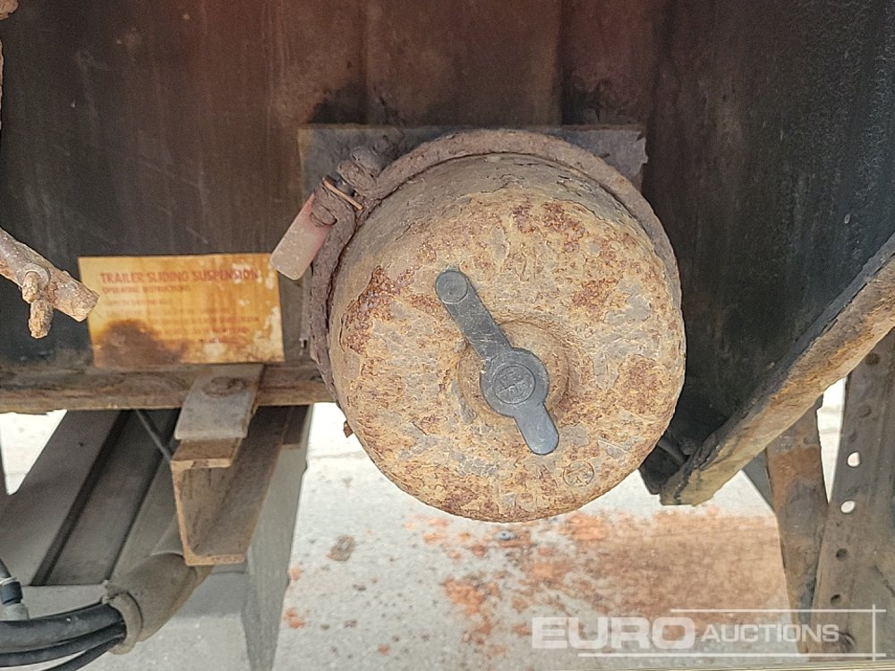 Полуприцеп бортовой/ Платформа 2007 SDC Trailer Tri Axle Extendable Flatbed Trailer, Twist Locks, Rear Steer: фото 27