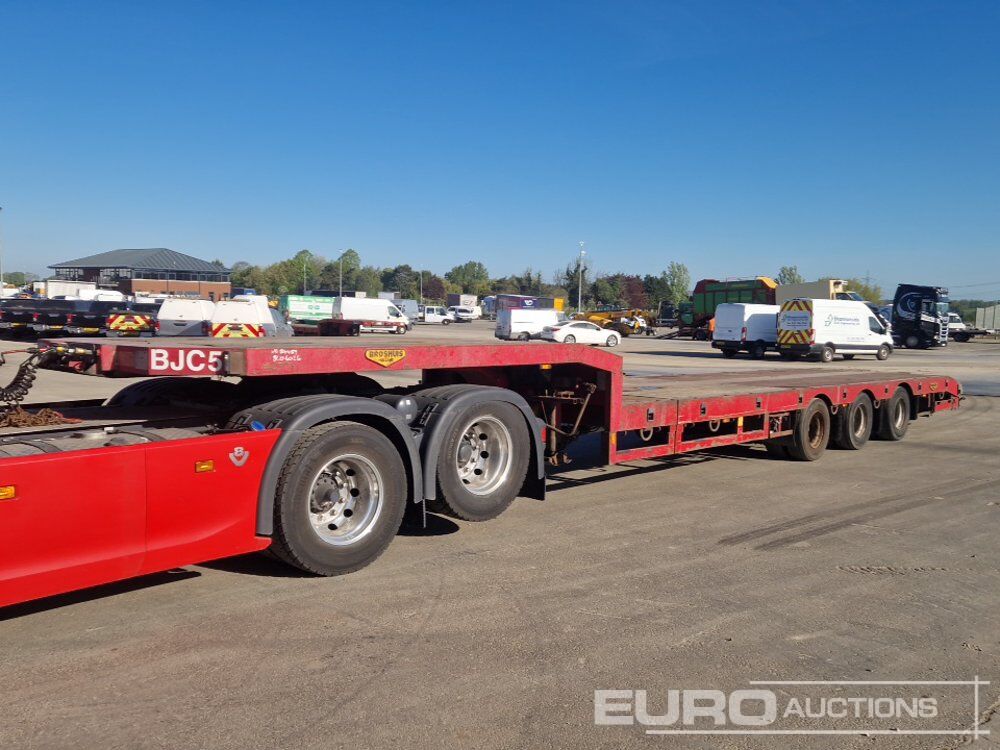 2008 Broshuis Tri Axle Extendable Step Frame Low Loader Trailer, Outriggers, Rear Steer - Низкорамный полуприцеп: фото 1 2008 Broshuis Tri Axle Extendable Step Frame Low Loader Trailer, Outriggers, Rear Steer - Низкорамный полуприцеп: фото 1