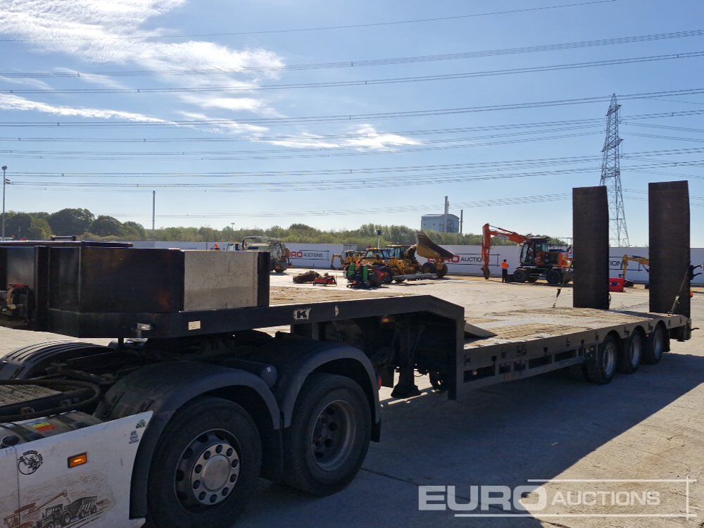 2009 King trailers Tri Axle Step Frame Low Loader Trailer, Ramps - Низкорамный прицеп: фото 1 2009 King trailers Tri Axle Step Frame Low Loader Trailer, Ramps - Низкорамный прицеп: фото 1