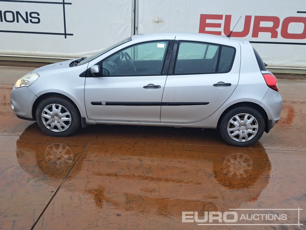 2010 Renault Clio - Легковой автомобиль: фото 2 2010 Renault Clio - Легковой автомобиль: фото 2