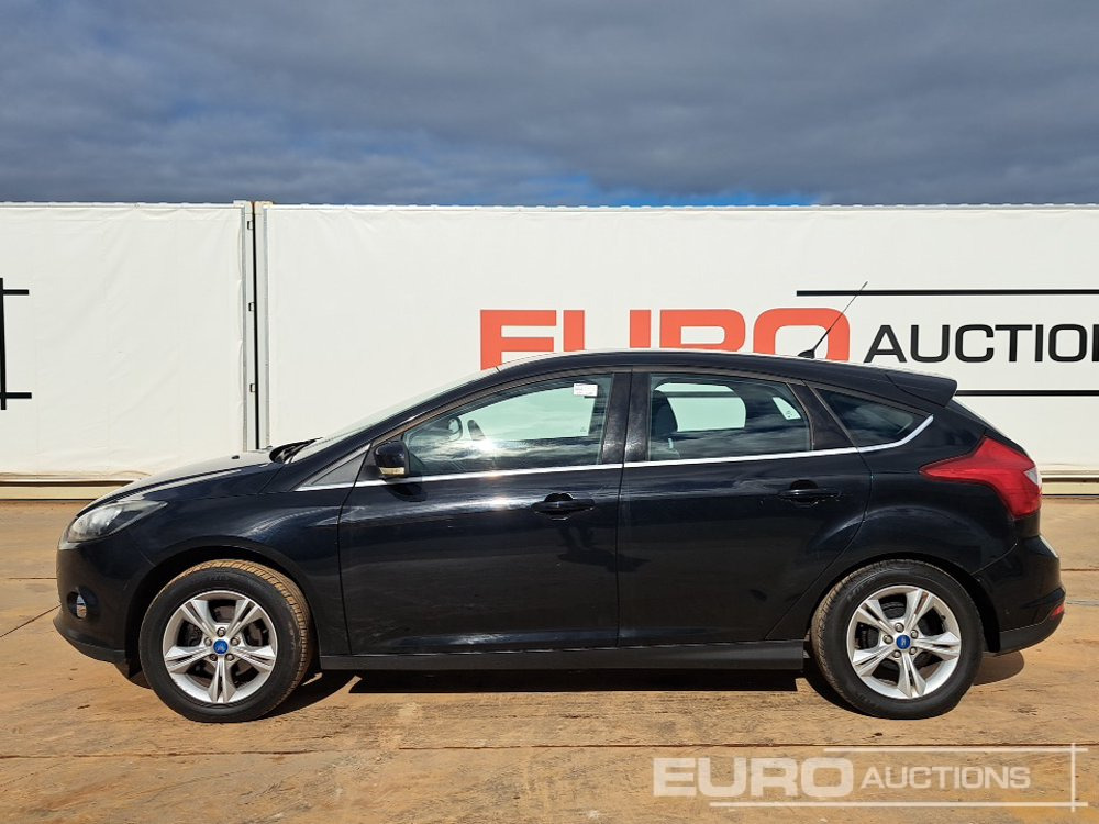 2011 Ford Focus - Легковой автомобиль: фото 2 2011 Ford Focus - Легковой автомобиль: фото 2